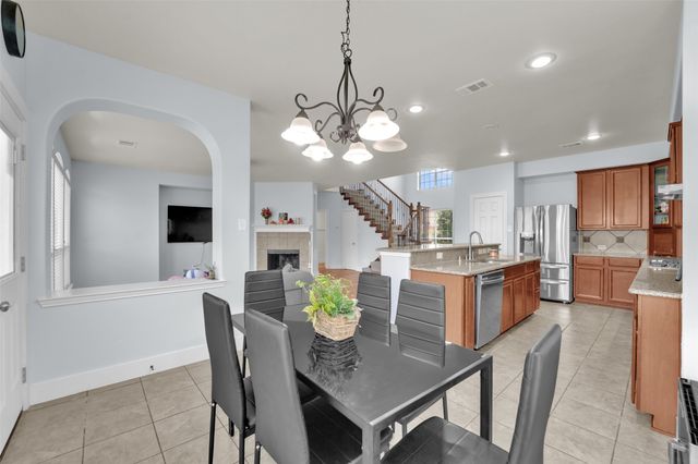 615 Lone Ridge Way, Murphy, TX 75094