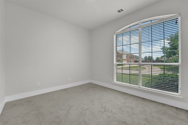 615 Lone Ridge Way, Murphy, TX 75094