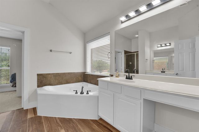 615 Lone Ridge Way, Murphy, TX 75094