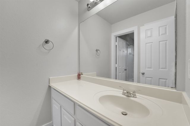 615 Lone Ridge Way, Murphy, TX 75094
