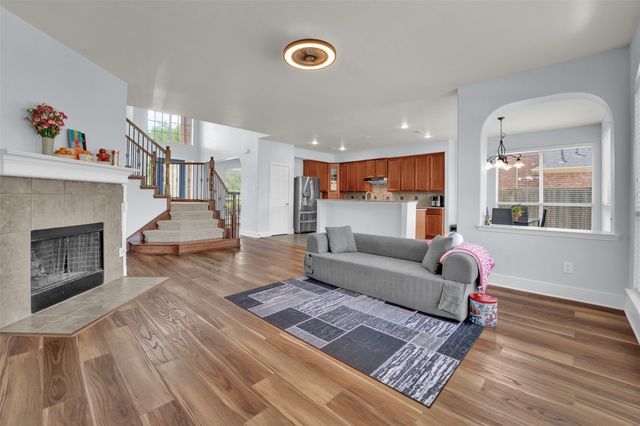 615 Lone Ridge Way, Murphy, TX 75094