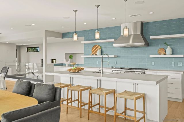 1505 Loring St, San Diego, CA 92109