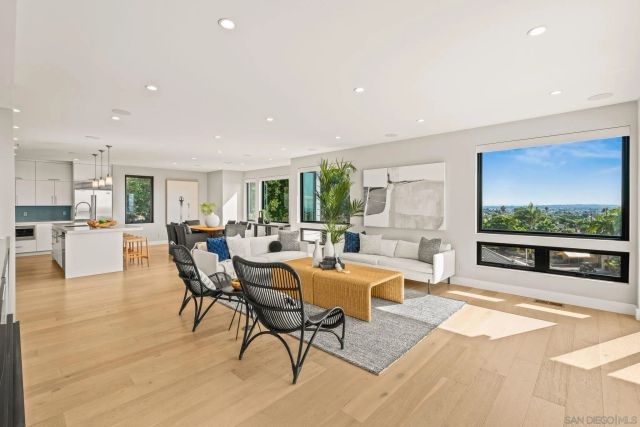 1505 Loring St, San Diego, CA 92109