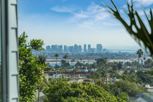 1505 Loring St, San Diego, CA 92109