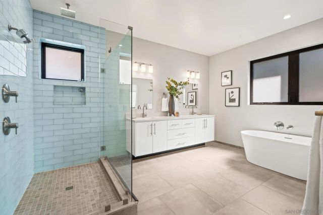 1505 Loring St, San Diego, CA 92109