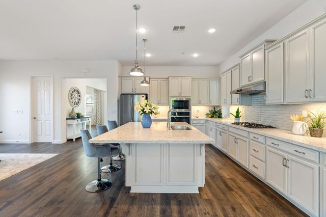 9997 Dona Neely Way, Elk Grove, CA 95757