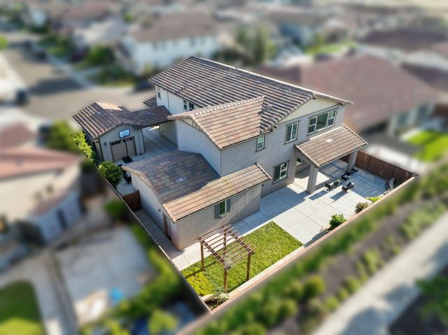 9997 Dona Neely Way, Elk Grove, CA 95757