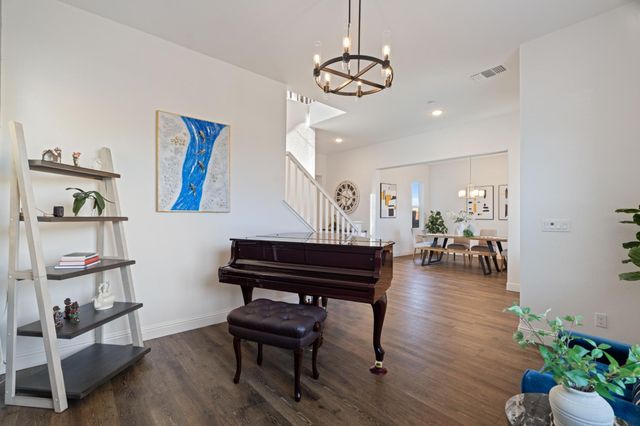 9997 Dona Neely Way, Elk Grove, CA 95757