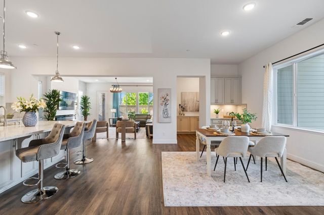 9997 Dona Neely Way, Elk Grove, CA 95757