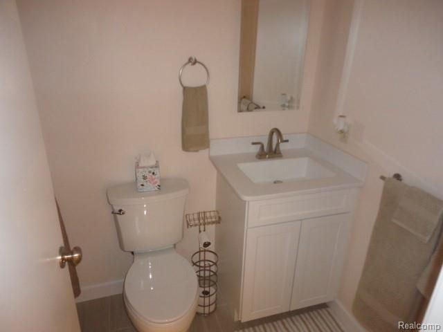 16034 Holz Drive 16, Southgate, MI 48195
