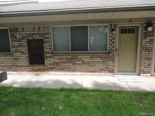 16034 Holz Drive 16, Southgate, MI 48195