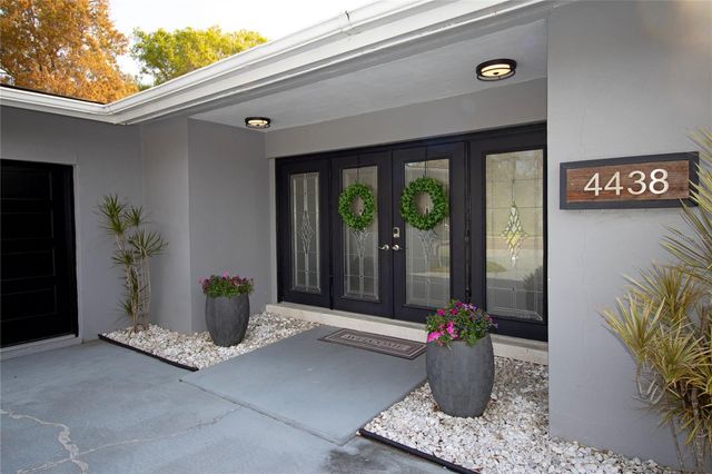 4438 DR MARTIN LUTHER KING JR STREET S, St Petersburg, FL 33705