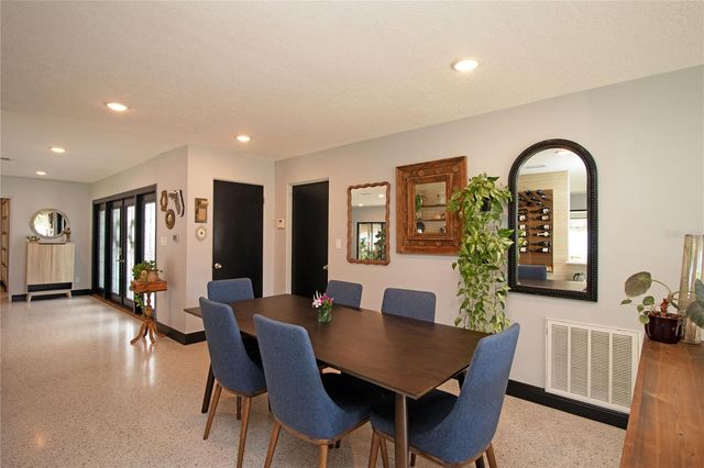 4438 DR MARTIN LUTHER KING JR STREET S, St Petersburg, FL 33705