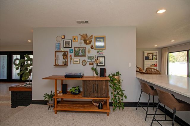 4438 DR MARTIN LUTHER KING JR STREET S, St Petersburg, FL 33705