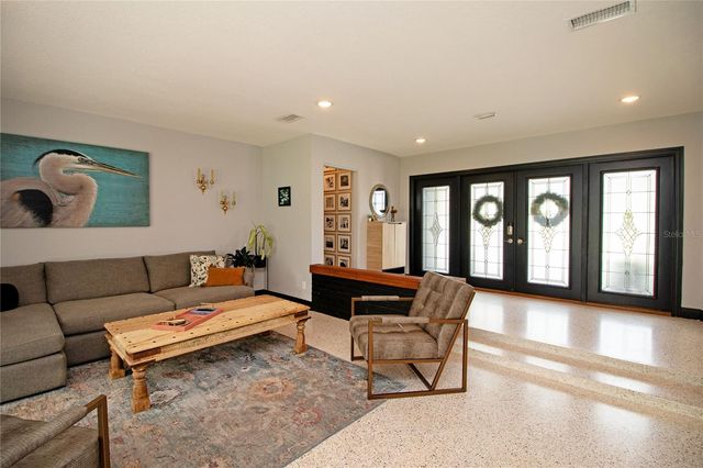 4438 DR MARTIN LUTHER KING JR STREET S, St Petersburg, FL 33705