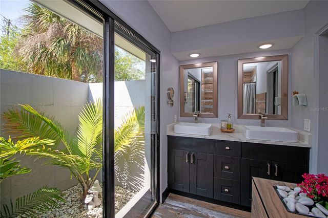 4438 DR MARTIN LUTHER KING JR STREET S, St Petersburg, FL 33705