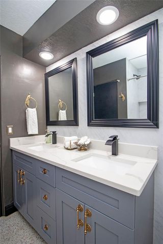 4438 DR MARTIN LUTHER KING JR STREET S, St Petersburg, FL 33705