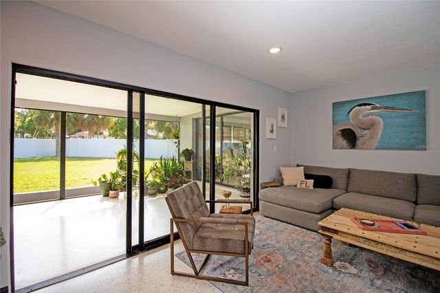 4438 DR MARTIN LUTHER KING JR STREET S, St Petersburg, FL 33705