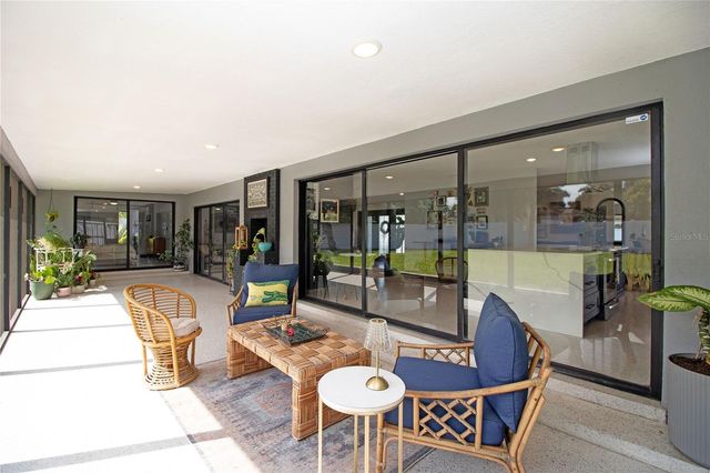 4438 DR MARTIN LUTHER KING JR STREET S, St Petersburg, FL 33705