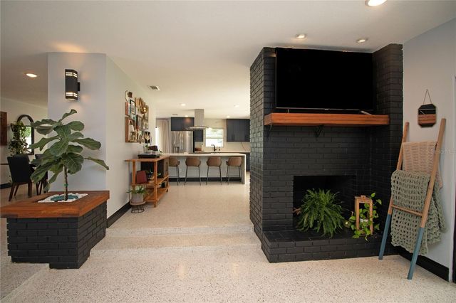 4438 DR MARTIN LUTHER KING JR STREET S, St Petersburg, FL 33705