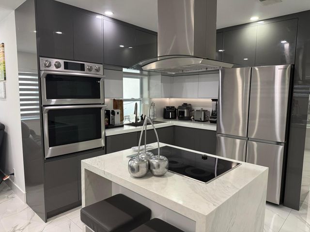6861 Park Street, Hollywood, FL 33024