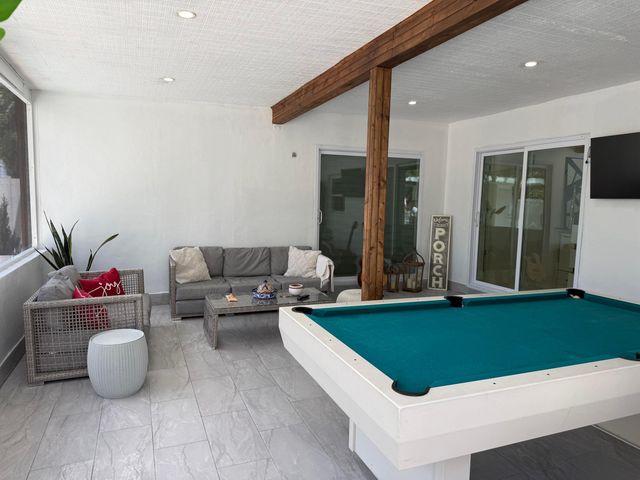 6861 Park Street, Hollywood, FL 33024