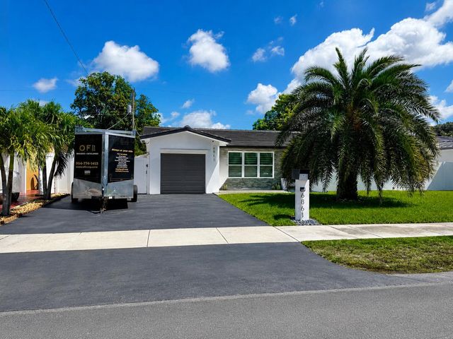 6861 Park Street, Hollywood, FL 33024