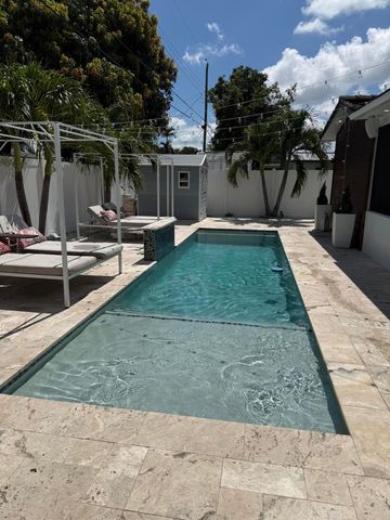 6861 Park Street, Hollywood, FL 33024