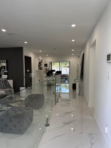 6861 Park Street, Hollywood, FL 33024