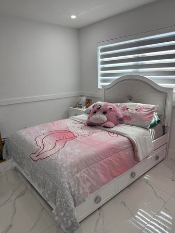 6861 Park Street, Hollywood, FL 33024