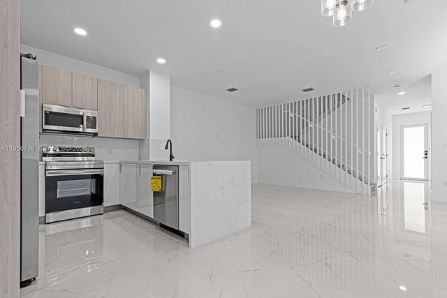 1355 NW 42nd STREET 1355, Miami, FL 33142