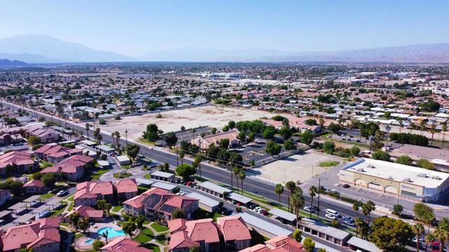 48255 Monroe Street 43, Indio, CA 92201