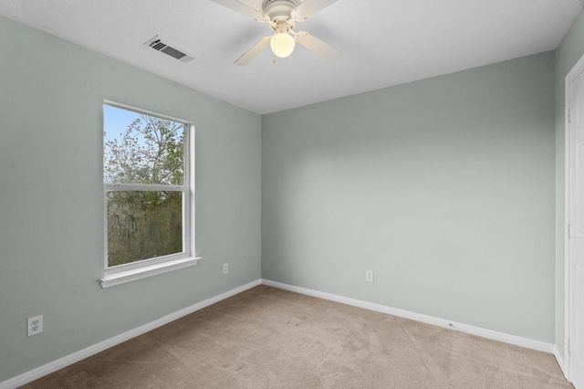 5800 Winding Brook Drive, Dickinson, TX 77539