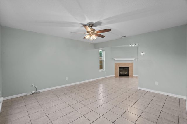 5800 Winding Brook Drive, Dickinson, TX 77539