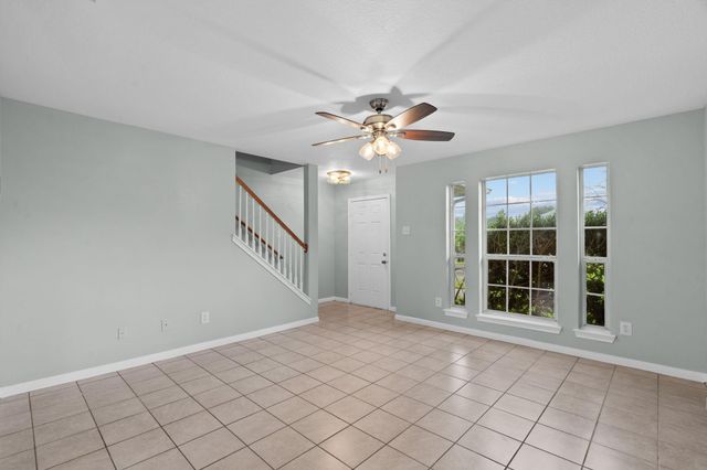 5800 Winding Brook Drive, Dickinson, TX 77539
