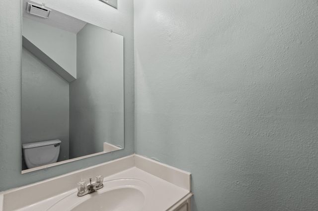 5800 Winding Brook Drive, Dickinson, TX 77539