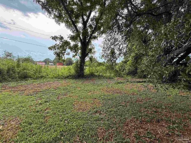 5325 Bob Sikes Blvd, Jay, FL 32565