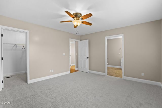 749 Harvest Meadows Drive, Kodak, TN 37764