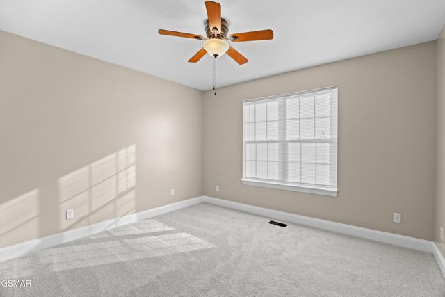 749 Harvest Meadows Drive, Kodak, TN 37764