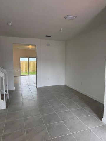 2721 SE 26th Rd 2721, Homestead, FL 33035