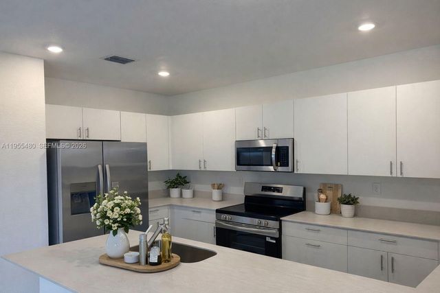 2721 SE 26th Rd 2721, Homestead, FL 33035