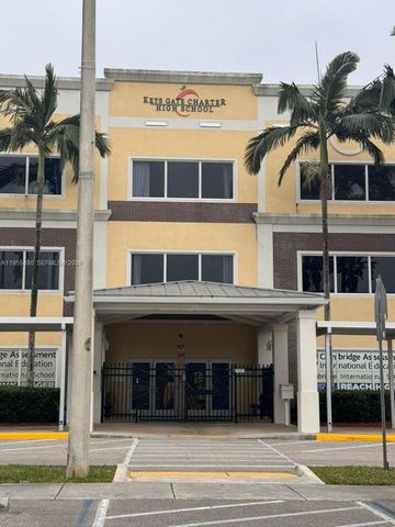 2721 SE 26th Rd 2721, Homestead, FL 33035