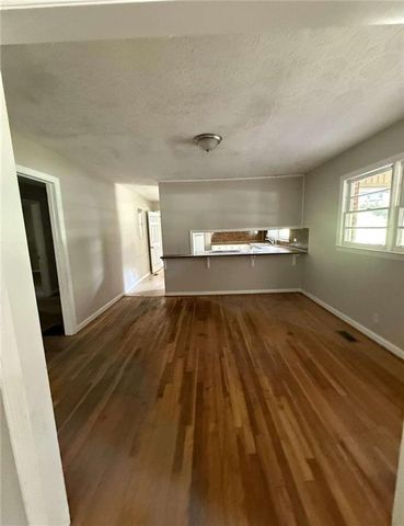 7205 Lakeview Drive, Covington, GA 30014