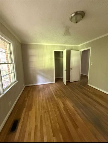 7205 Lakeview Drive, Covington, GA 30014