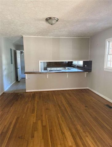 7205 Lakeview Drive, Covington, GA 30014