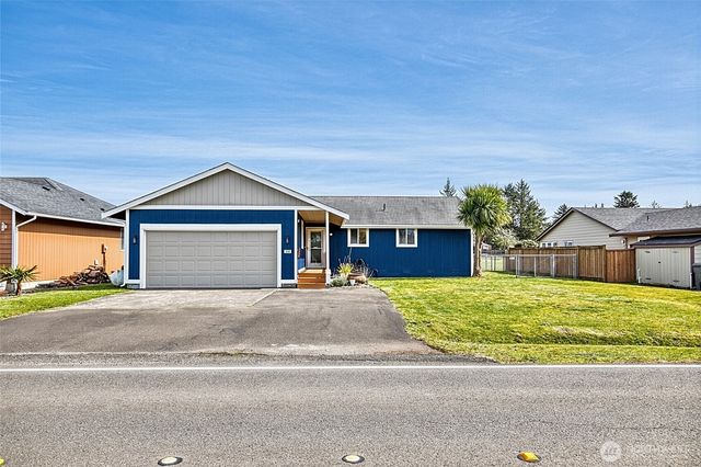 550 Canal Drive NE, Ocean Shores, WA 98569