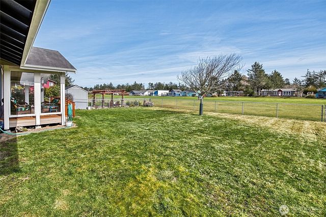 550 Canal Drive NE, Ocean Shores, WA 98569