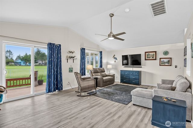 550 Canal Drive NE, Ocean Shores, WA 98569