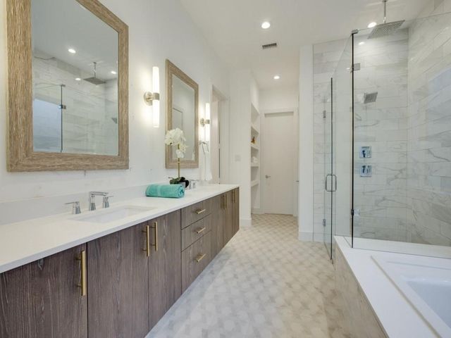 4310 Merrell Road, Dallas, TX 75229
