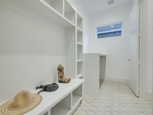 4310 Merrell Road, Dallas, TX 75229